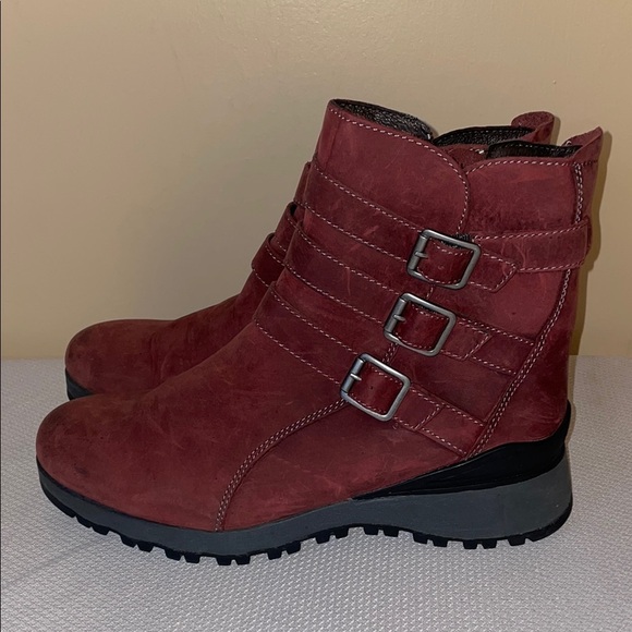 Bionica women’s boots 10 Desoto Leather Zip Ankle eggplant water resistant - Picture 1 of 10